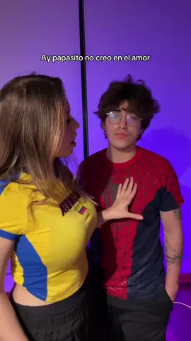 🫦🫶 apoyando a mi bb @GlogloKing #emikukis @Zullyy 