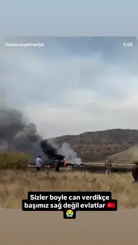 Bizim başımız sağ değil bizim başımız kopsun keşke sizler sağ olsaydınız 😭 #tsk #türkordusu #şehitlerimiz 