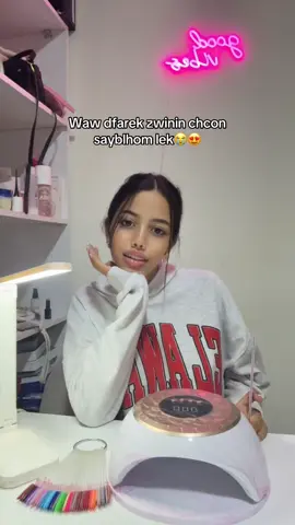 @imanekhe0 😍😍 #nails #marocaine🇲🇦 #الشعب_الصيني_ماله_حل😂😂 #formation #nailsartvideos 