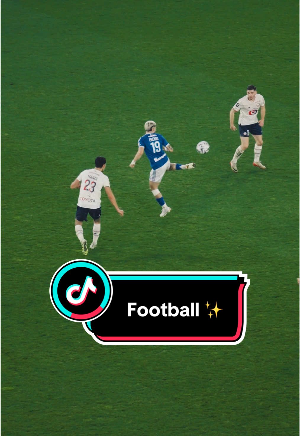 Just pure football ✨🥰 #rcsa #strasbourg #ligue1 #tiktokfootball #slowmotion 