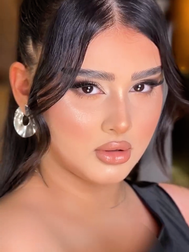 #لمسة_جمال #اظافر #مكياج_عيون #تسريحة_شعر #مكياج 