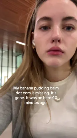 This ruined my day. That’s my favorite #glossier #bananapudding @Glossier #balmdotcom #lipbalm 