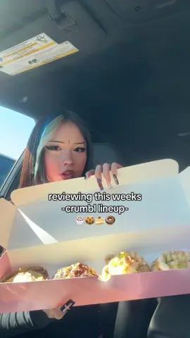 carmel apple 😫#fyp #xyzbca #grwm #makeup #crumbl #foodreview #muckbang @Crumbl 