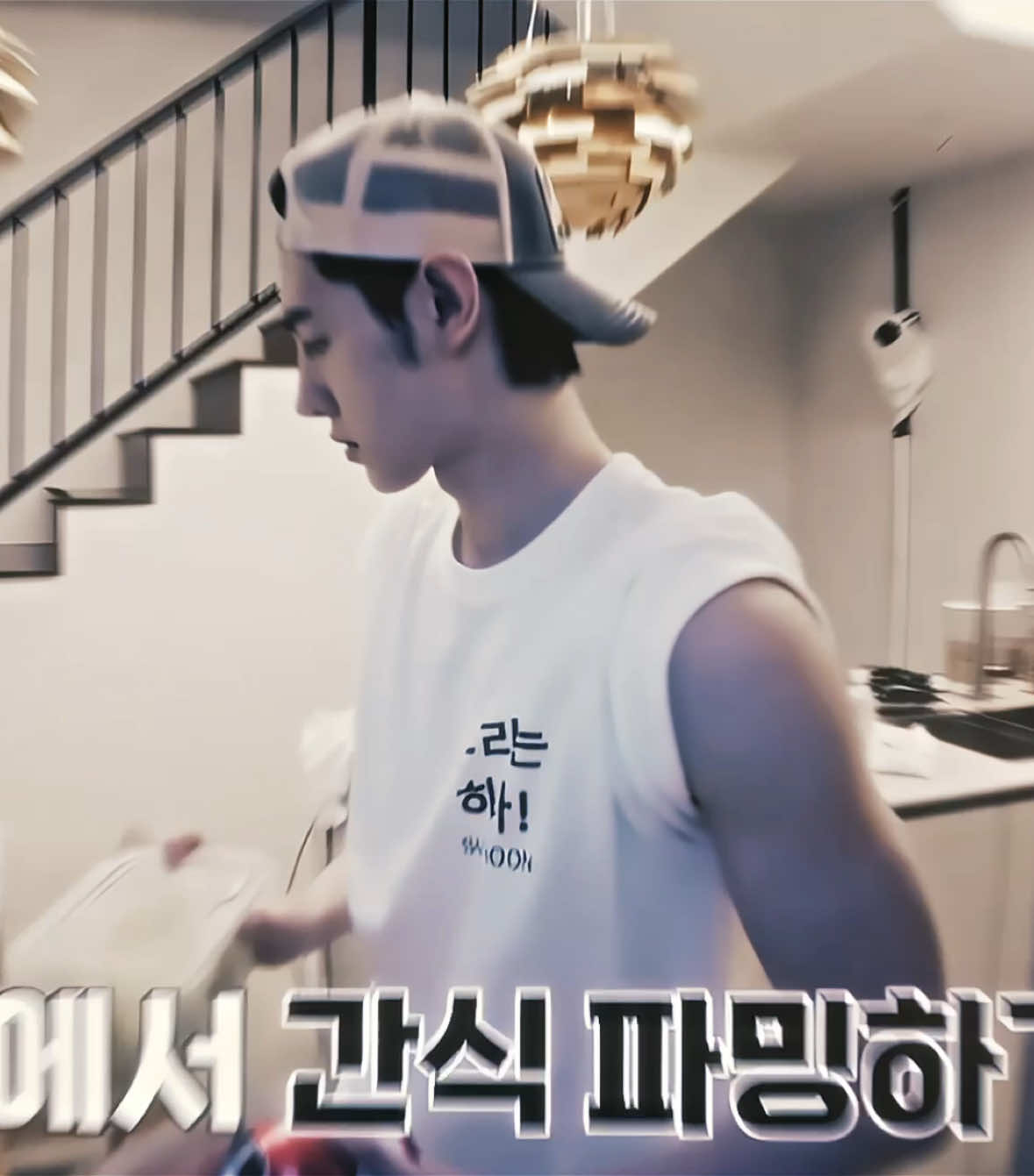 prof park.. 😳 (for the sake of the edit i mistranslated what jake said in the second clip) — #SUNGHOON #enhypen#enhypenedit#parksunghoon#sunghoonedit#sunghoonenhypen#editaudio#hot#kaeyuns enhypen sunghoon hot glasses edit 