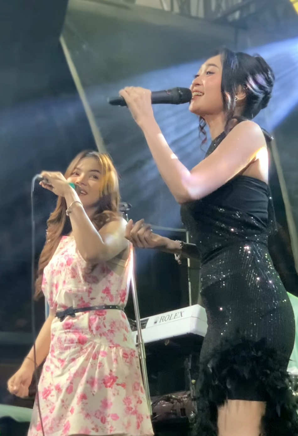 Duet @Dindateratu @Difarina 🤩 #ropang #dindateratu #difarinaindra #kemputsts  @KemputSTS 