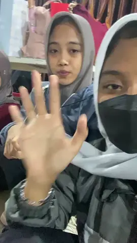 sedikit cerita kepekewohan #studytour #jogja #kunjunganindustri #fyp #cgw05 