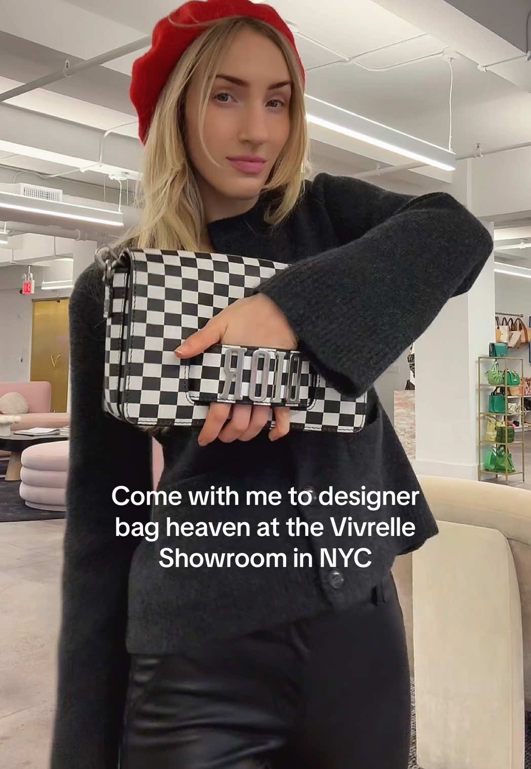 Use the code LIVEEDEVITA for a month free through the link in my bio and treat yourself to a designer bag on me 😜  📍 44 E 32nd St FL 5 New York, NY  10016 @Vivrelle #vivrelle #designerbags #nycshowroom #nycgirls #nycrecs 