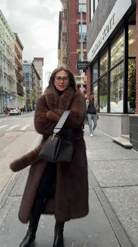 Finally cold enough to wear this @styledsara @WAYF coat!! #OOTD