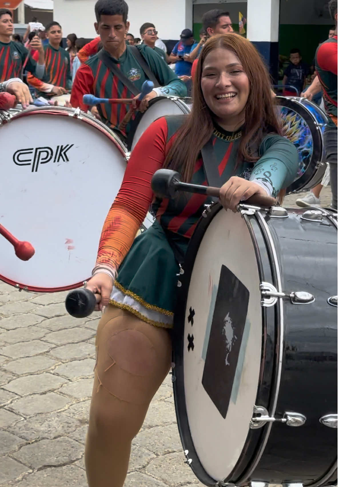 Paulina y Anahí en desfile ✅❤️ #bastoneras  #choneralinda❤💕💕😍  #desfile 