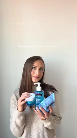 gifted by Neutrogena this perfect set to the rescue, to hydrate my skin in these cold months.  @Neutrogena #neutrogenagifted #skincare #skincareroutine #loveyourface #skincarejunkie 