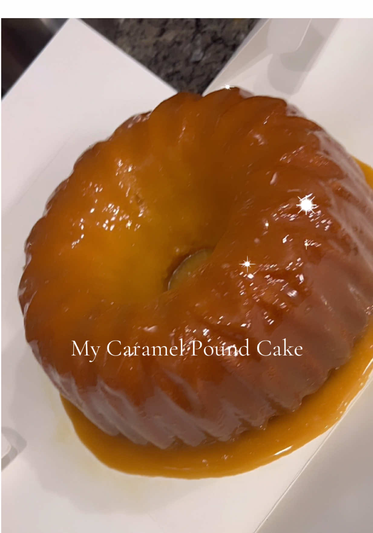 Thanks Giving is approaching, hummm what's on the menu this year. #poundcake #thanksgiving #fyp #cake 
