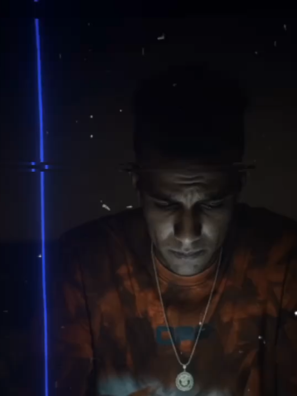 من النوم صاحي اكلمها🙍🏻‍♂️📲. #fyppppppppppppppppppppppp #foryou #vrial #حالات_وتس #عصام_صاصا 