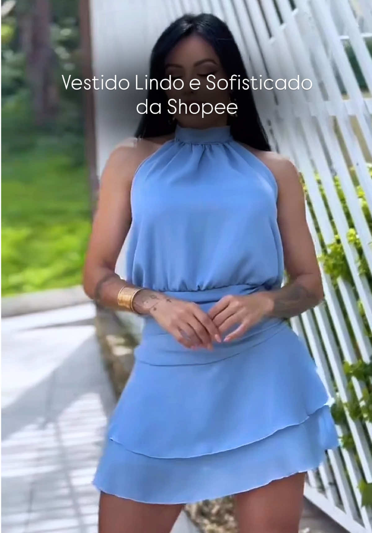 Leveza, charme e elegância em uma só peça! O vestido macaquinho em crepe seda com gola alta e babados é perfeito para quem ama sofisticação com conforto. 👉 Garanta o seu agora e arrase em qualquer ocasião! #shopee #comprasnashopee #foryou #viral #vestidomacaquinho 
