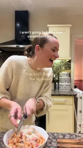 There’s nothing to see here… except some Christmas spirit 🎅🏻 #christmas #festive #christmasspirit 