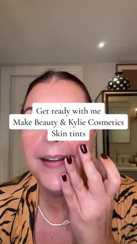 These skin tints are so light and perfect. Drop your winter boots recs below plz 🤗🤗🤗 #fypシ #inspo #getreadywithme #glowyskin #skintint @Kylie Cosmetics @Shop MAKE Beauty @Versed Skin @rhode skin @ONE SIZE BEAUTY @tarte cosmetics @Benefit Cosmetics 