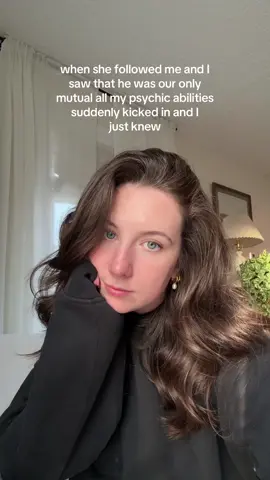 She had no idea we were both dating him, she just liked my content and happened to follow me. There was something witchy in the air because it went down on Halloween #cheater 