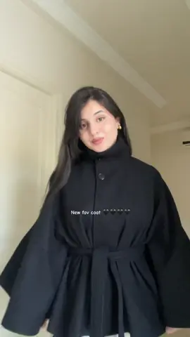 🖤🐼 #outfits #fyp #viral #ponchocoat 