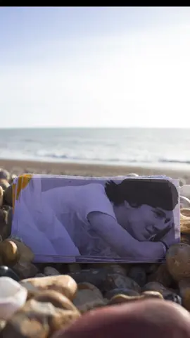 Little Miss Sunshine Mixed Media animation I made a couple years ago, all photographed on the beach!! #filmtok #mixedmediaart #artistsoftiktok #littlemisssunshine 