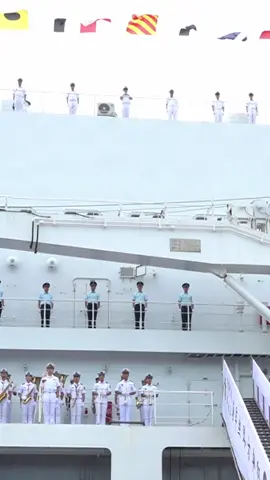 🚢🇨🇳 Momento histórico en Nicaragua: llega al Puerto de Corinto el Barco Hospital “Arca de la Ruta de la Seda No. 867”. Esta misión humanitaria de la Armada China atenderá gratuitamente a miles de familias nicaragüenses ❤️🏥 #Nicaragua #China #BarcoHospital  