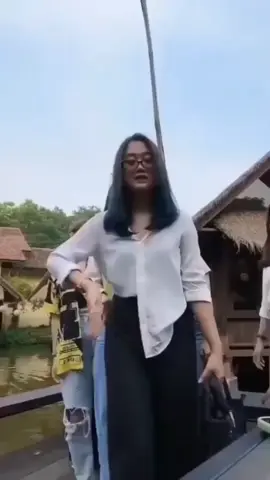 Di Hina tidak tumbang, Di Puji Tidak Mungkin!!! #fyp #sragen #sragen24jam #oktober #promomakan1111 