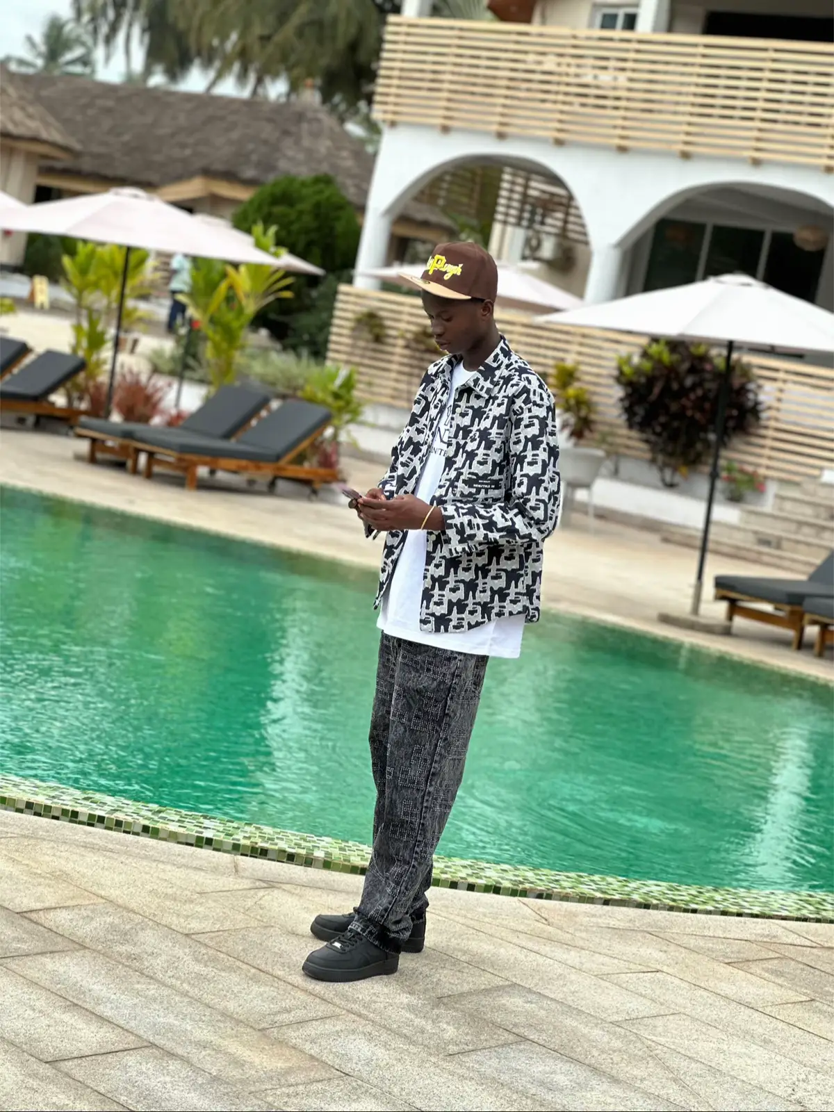 @ADE 🐕 🇳🇬 @GOD’S TIME.🇪🇸💥 @TiTi Eau Mineral🖤🥷 