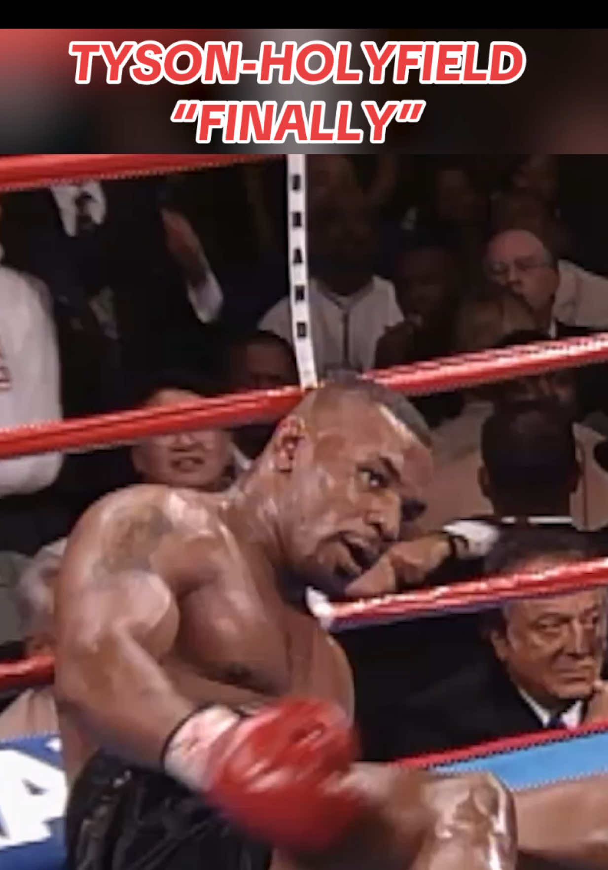 After a six-year wait, Evander Holyfield stunned Mike Tyson as an underdog with a TKO in the 11th round 🥊 30 for 30: “Chasing Tyson” 🎥 #boxing #miketyson #evanderholyfield #finally #TKO