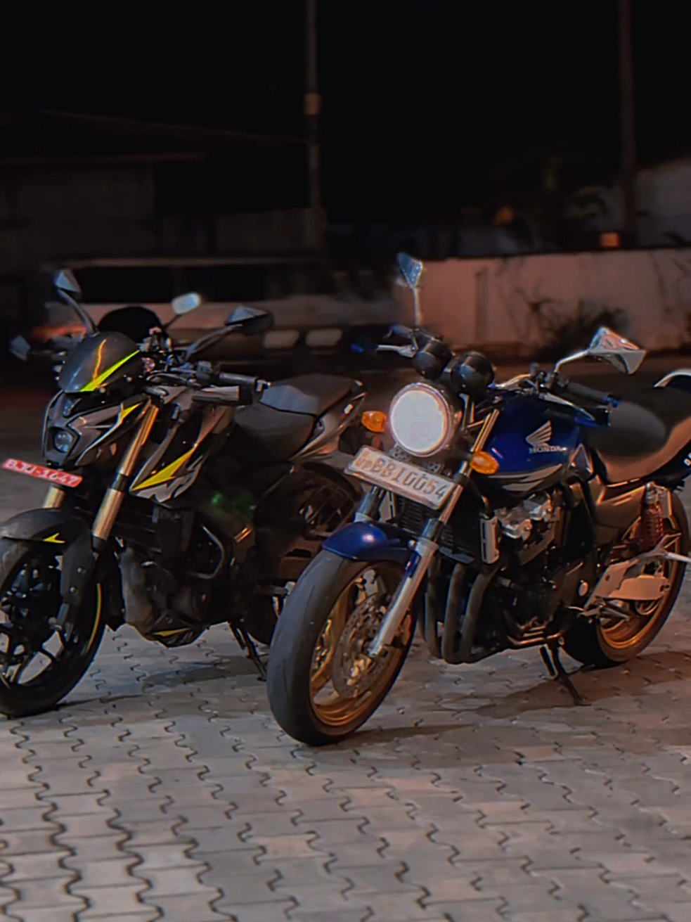 Ns400 එක cb4 එකට වඩා දුවනව කියන්නෙ ඇත්තද?😪 #cb4 #ns400 #cb4spec3 #foryou #new  @Twist_Ride_ 🖇️✨️ 