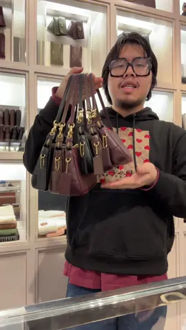 #coachretailemployee Text 1 (417) 551-6148 for orders of the Coach Plaza bag #coachny #fypシ #coachbag #handbagtiktok 