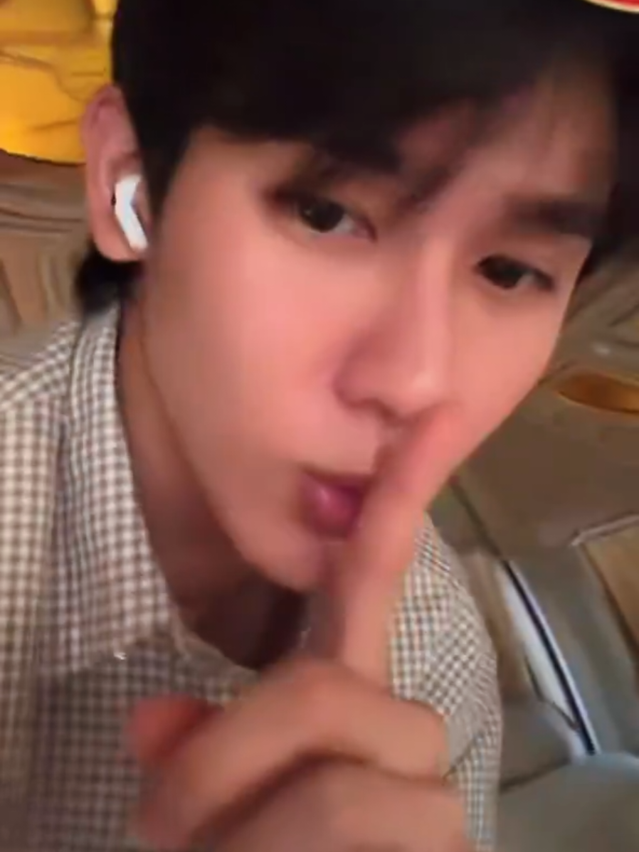 บี๋แกล้งตี๋🥰🤏 #forcebook #fforce_ #kasibook #MelodyOfSecrets #pumมัมหมีน้องฟอสสึ🦊 