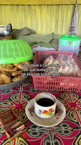 garuh e bolo #ngopag #kopicangkir #kopian #kopi 
