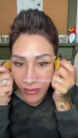 In 30 Tagen definierteres Gesicht oder Geld zurück  #lymphdreinage #guasha #facebrush #facecare #smallface 