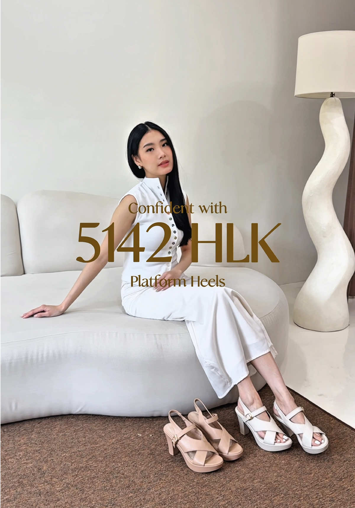 Step higher, shine brighter! Platform heels ini hadir dengan desain criss-cross strap dan sentuhan warna nude & ivory yang elegan—siap lengkapi gaya feminin kamu di setiap kesempatan. #LaviolaShoes #PlatformHeels #OOTDInspo #HeelsLovers #StepInStyle