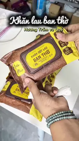 Khăn ướt lau bàn thờ sạch tinh tươm – thơm dịu, giữ trọn sự trang nghiêm!