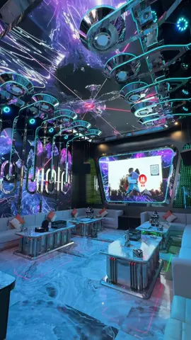 采用模块化装修落地的高空嗨房，你看这样在里面玩美不美。#金属模块 #ktv模块 #模块化装修 #ktvcambodia #ktvhanoi 