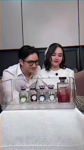 astagaa ngakak banget gw liat kelakuan pasutri bucin ini 🤣 @Bizarre Perfume  #LiveBizarreKenDa #Amandamanopo #kennyaustin #fypシ゚ #fyp 