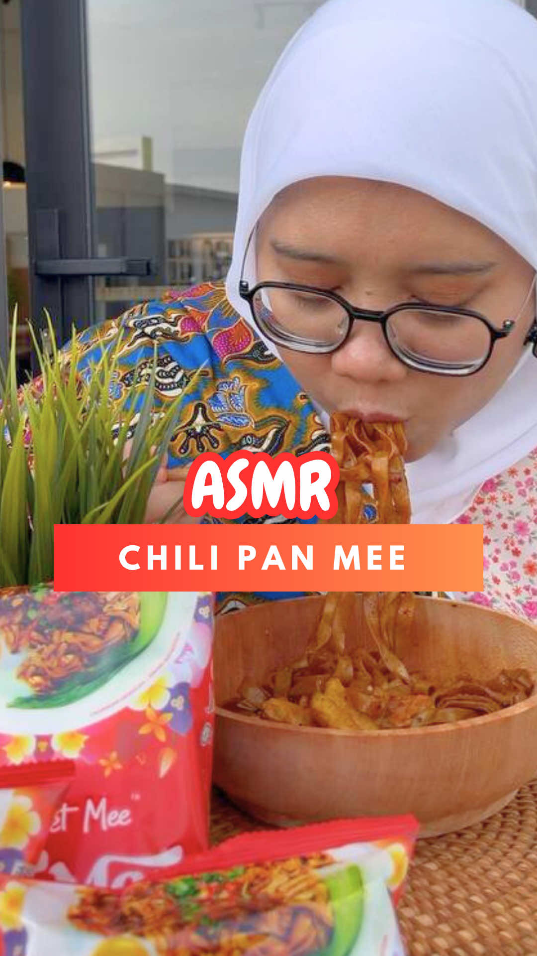 Next korang nak kita buat ASMR apa plkk??🤨 #meetmee2u #MeetMeePastiKenyang #MeeSenangMasak #NewLookEvenBetter #LagiCepatLagiHappy 