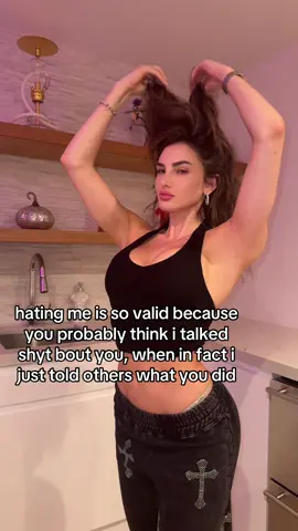 Making u hate me by telling people how you treated me is crazy 😭