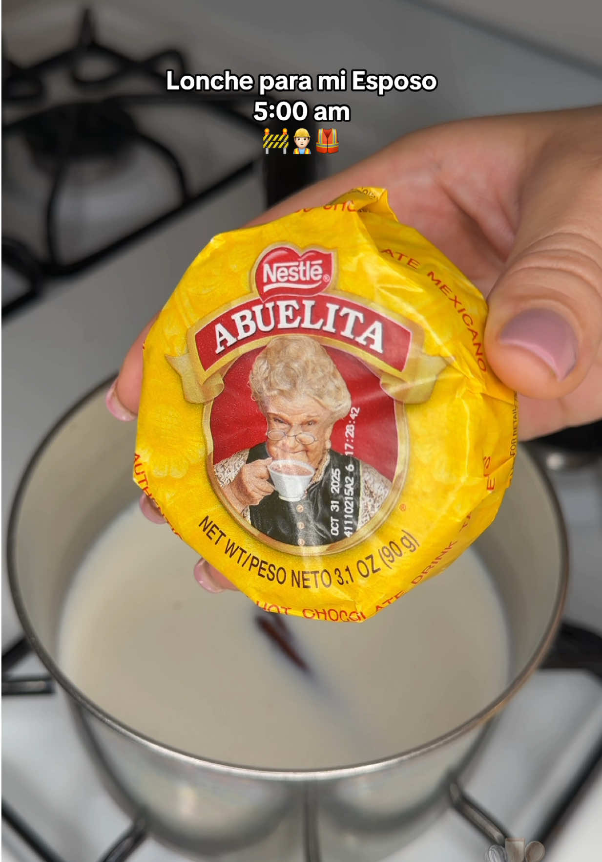 Ya está fresquito ❄️🥶 y se empiezan a antojar el chocolate caliente 🤤 Bonita noche para todos 🫶🏻🫶🏻 #lunch #lunchformyhusband #lonche #lunchboxideas #lunchideas 