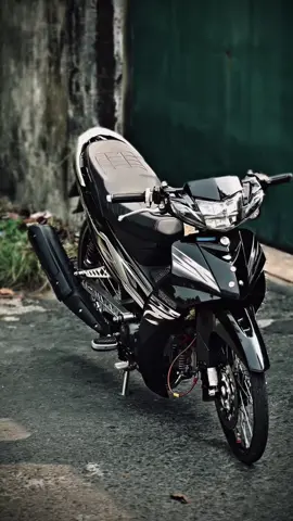 xẻ sớm quay lại🖤