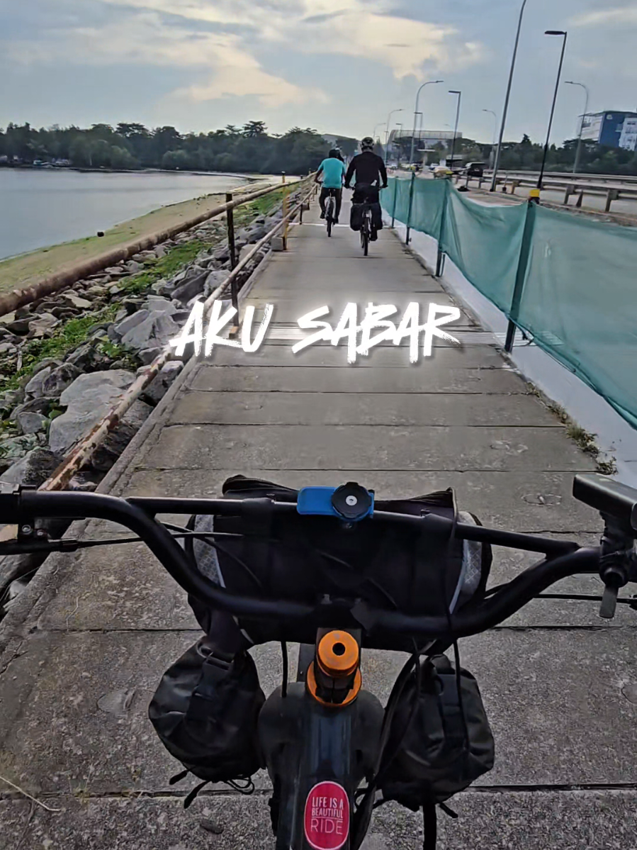 Gaji Kecil, Hati Besar. #rideeverywhere #fyp #tiktoksg #mtb #rideeveryday @badz_suno11 