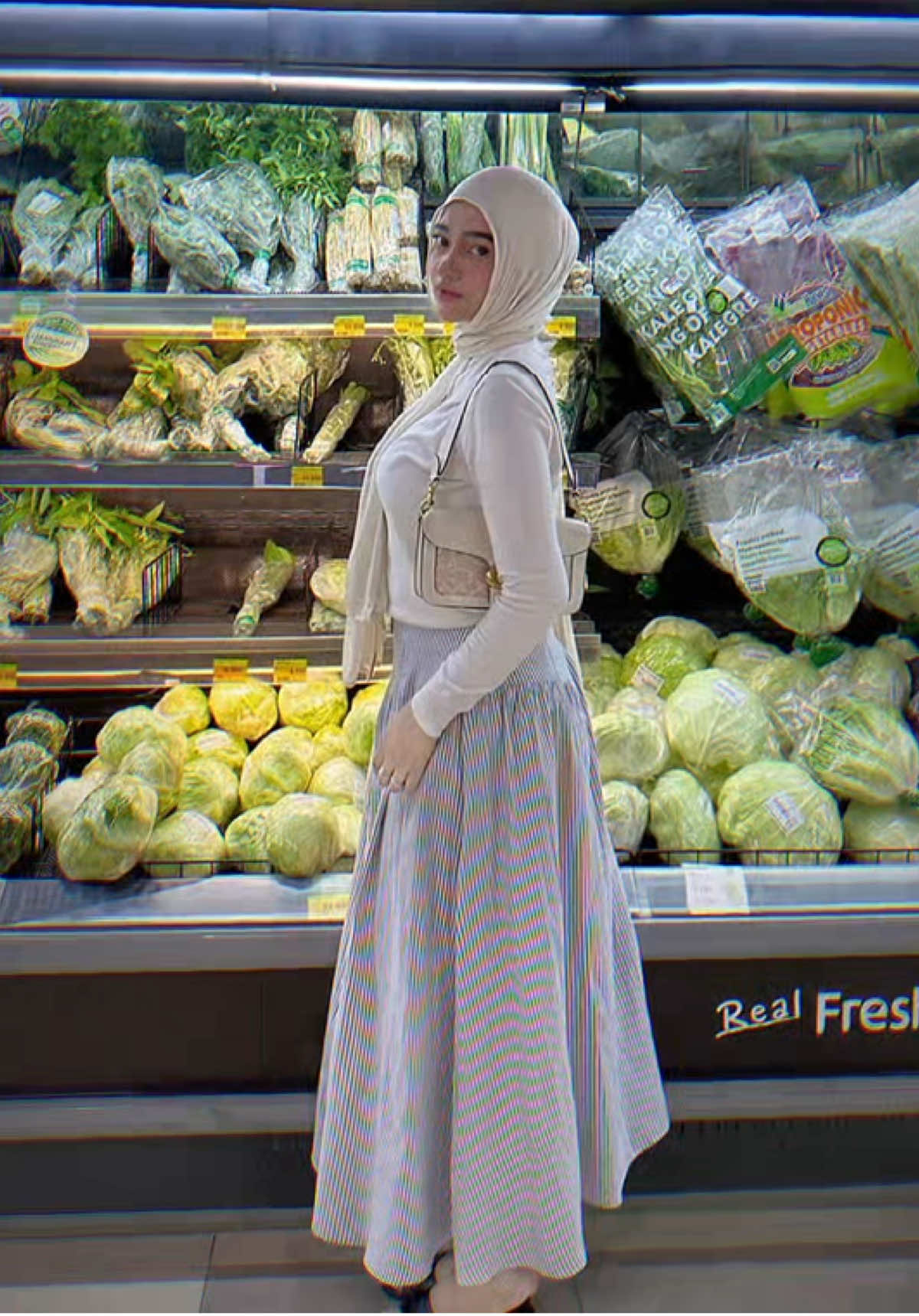 outfit keceh #outfitinspiration #fitcheck #spilloutfit #fyp #outfitideas 