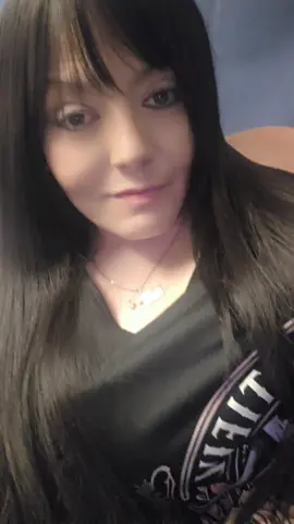 Feeling great about myself today. I am a beautiful disaster and im missing some pieces but thats okay. Im starting to become myself again. Ive missed this person greatly.  #amputee  #amputeegirl  #doubleamputee  #ampgirl  #selflove 