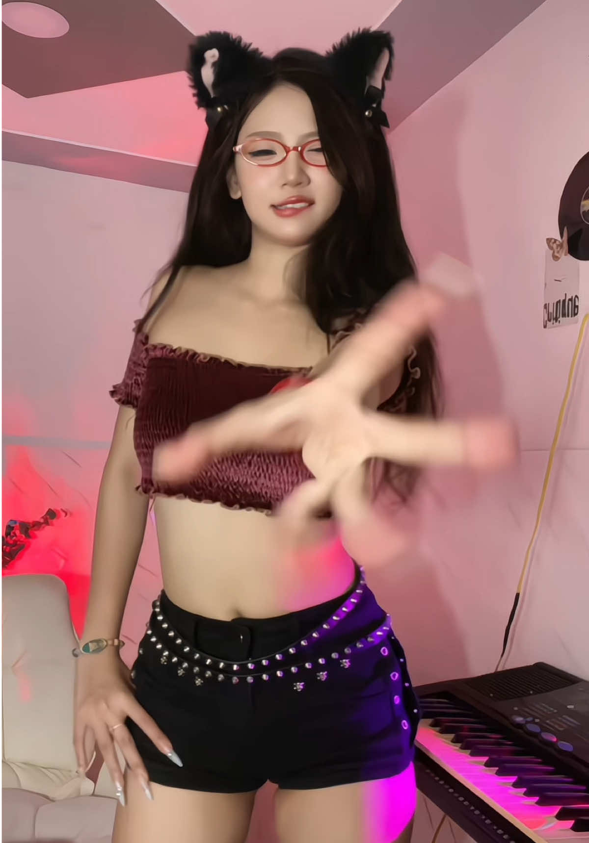 nay hơi lạ tí 😗 #cuuthiendi #meoden #blackcat #2025 #xuhuong 