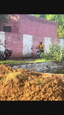 #creatorsearchinsights #foryou #foryoupage #fyp #viral جس نے قطرہ برابر ساتھ دیا ہمار زندگی رہی تو سمندر لوٹائیں کے