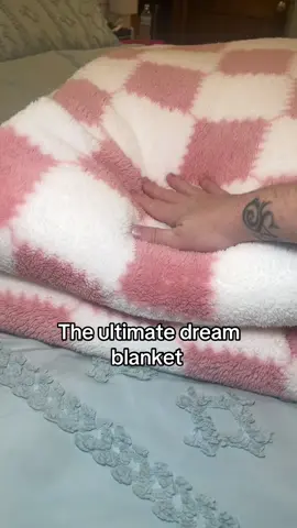 #checkeredblanket #fleeceblanket 