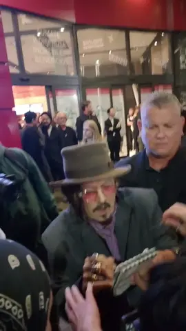 Ustedes no entienden lo que amo a este hombre #johnnydepp #argentina 