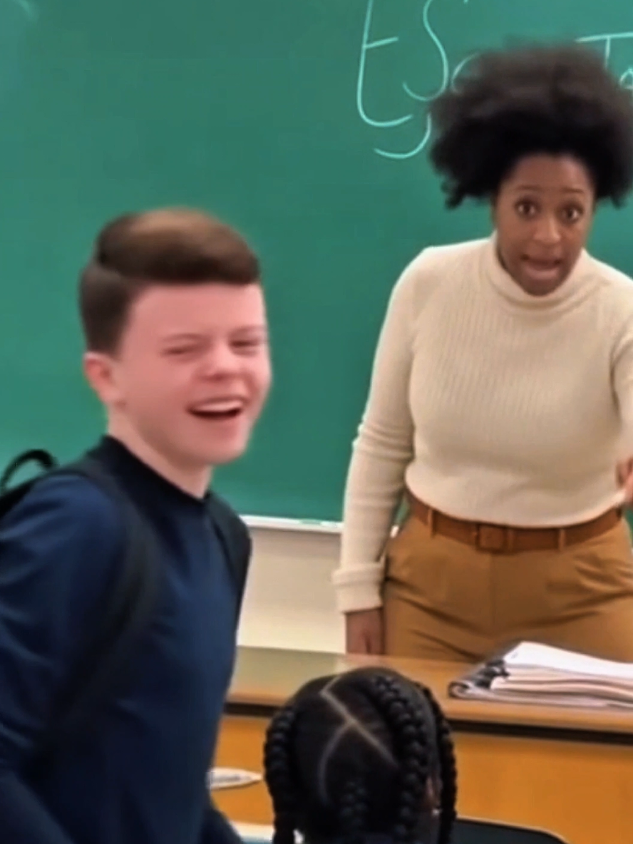 I think she 💩 herself  #class #education #fart #poop #realscarytok 