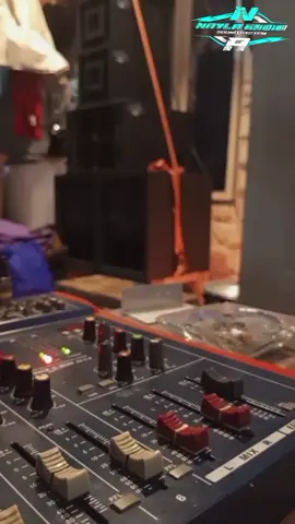 jeru rii😂🙏#soundsystem#NAYLAAUDIO#sudahlahjanganmenangislagi #camelia #fypシ゚ 