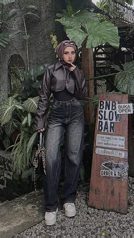 👀 #CapCut #OOTD #kalcer #baggyjeans #outfit 