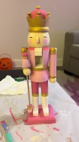 Hobby lobby diy Xmas decor #hobbylobby #DIY #girlsnight #painting 